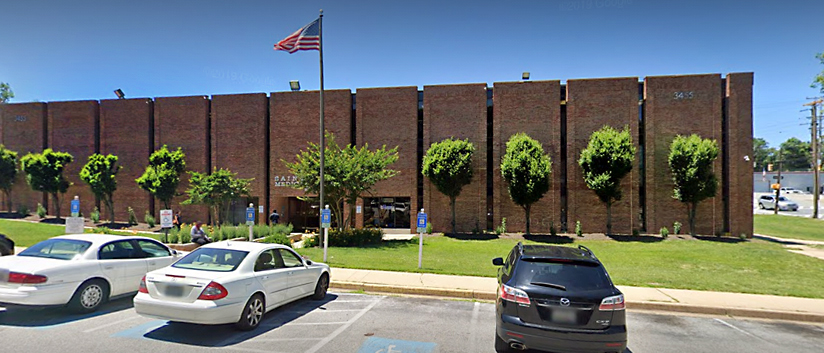 位于Catonsville的MedStar健康物理治疗中心位于一栋2层红砖办公楼内。