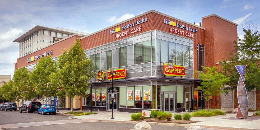 Front entrance to MedStar Primary Care/Urgent Care in Hyattsvile, Maryland