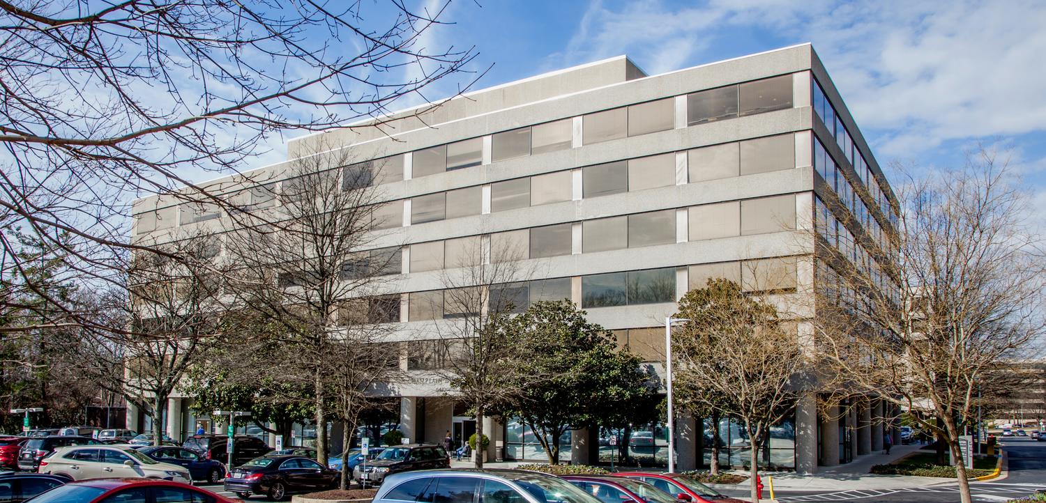 A concrete and glass office building in Bethesda, Maryland is the location for MedStar Health Physical Therapy and Primary Care.