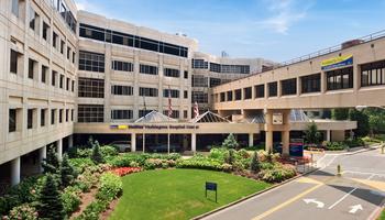 Main entrance to MedStar Washington Hospital Center