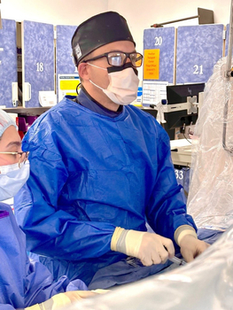 Dr. Brian Case performs surgery at MedStar Southern Maryland Hospital Center.