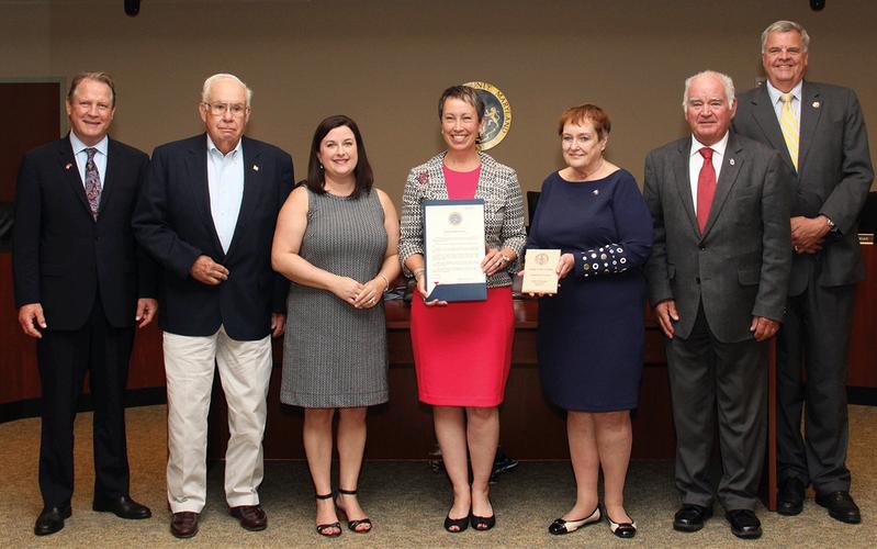 Group photo of MedStar Associates and the St Mary's Historic Preservation commission.