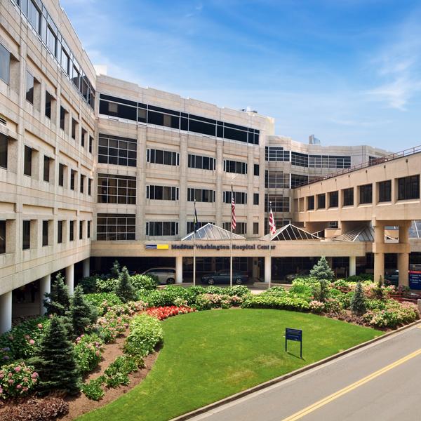 Main entrance to MedStar Washington Hospital Center