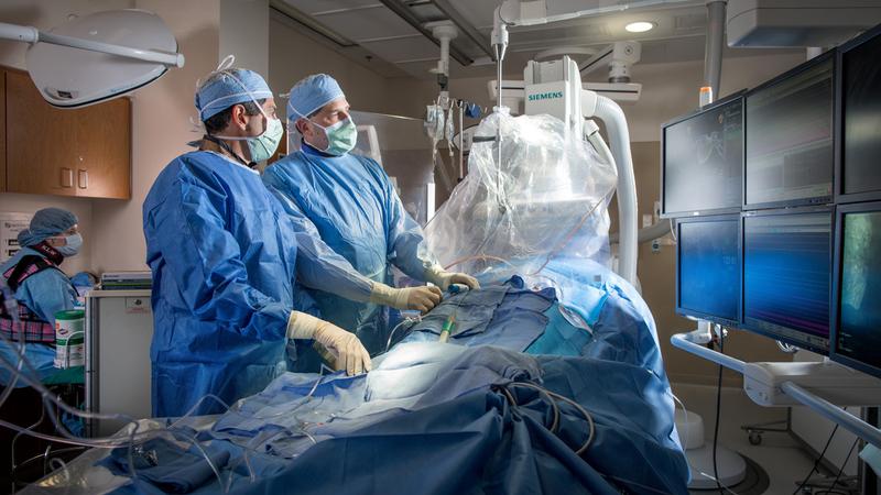 MedStar cardiac surgeons perform a procedure in the MedStar Health cardiac electrophysiology lab.