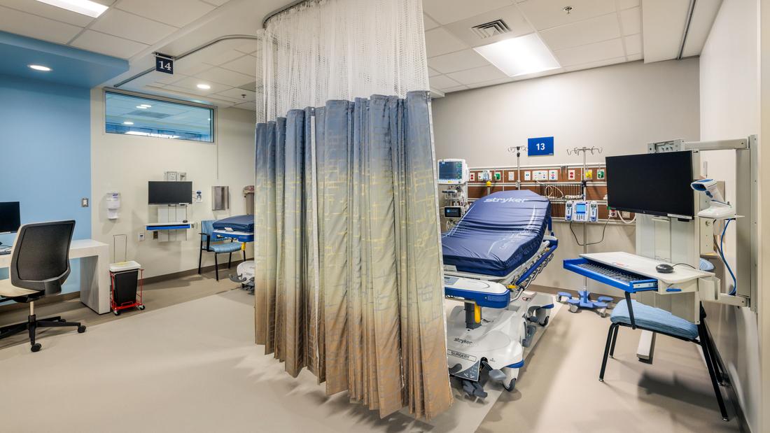 Patient recovery room in the Verstandig Pavilion at MedStar Georgetown University Hospital.