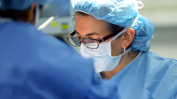 Photo of transplant Dr. Jennifer Verbesey during a surgical transplant operation.