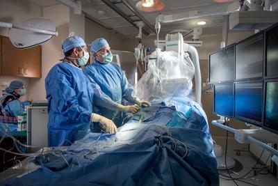 MedStar cardiac surgeons perform a procedure in the MedStar Health cardiac electrophysiology lab.